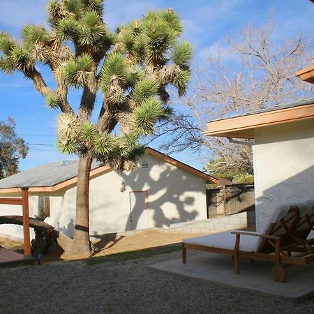Pet Friendly Starburst House Villa Yucca Valley Exterior foto