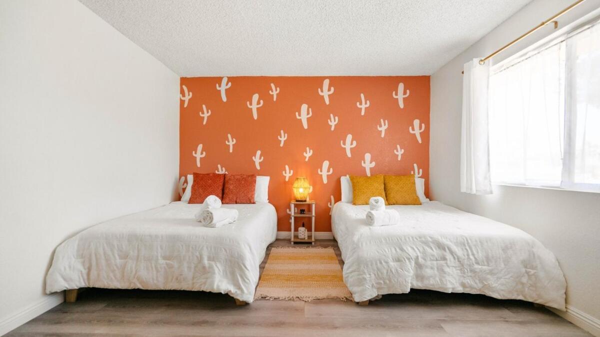 Pet Friendly Starburst House Villa Yucca Valley Exterior foto